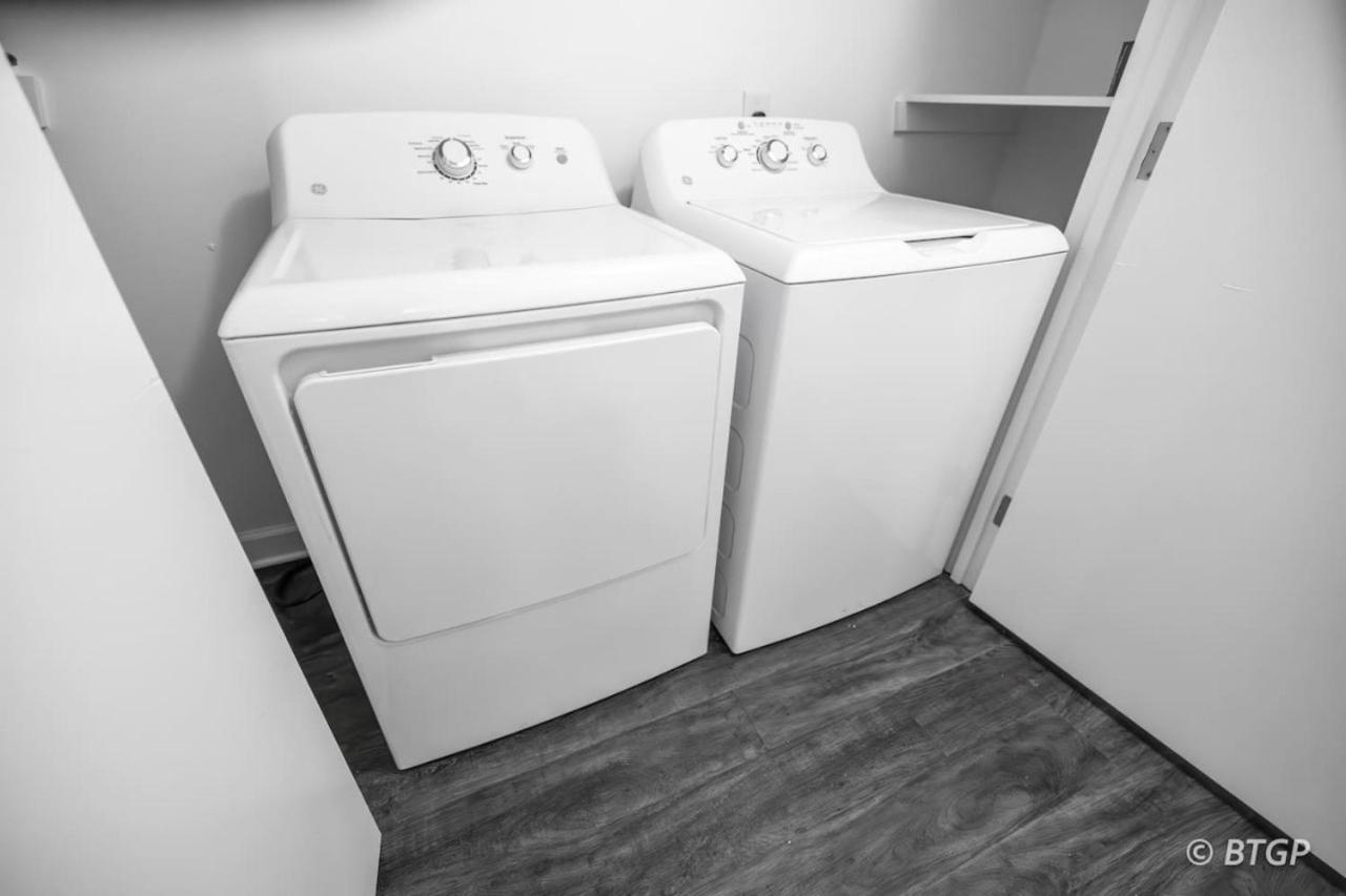 Holiday home Retro Retreat Walk To Graceland With Free Parking And Wifi