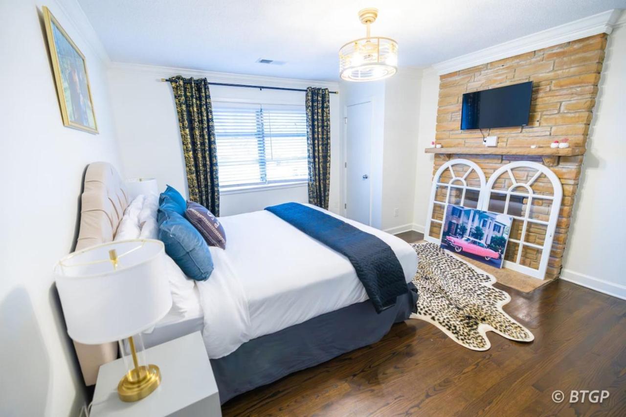 Holiday home Retro Retreat Walk To Graceland With Free Parking And Wifi *
